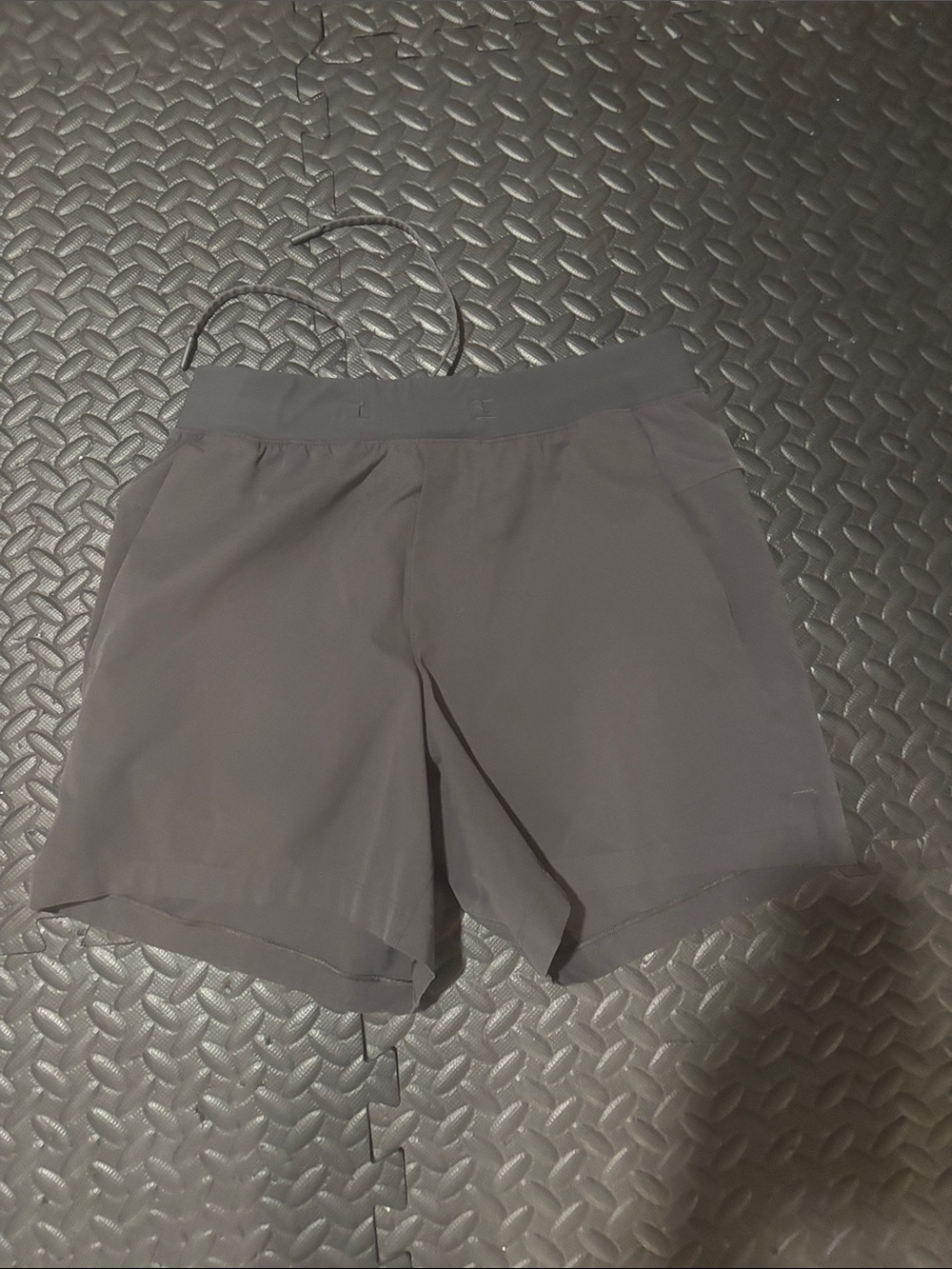 lululemon athletica Light zeroed in short 5inch inseam